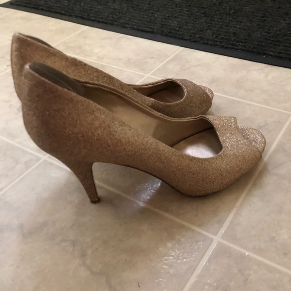 Gold sparkle peep toe - Picture 2 of 2